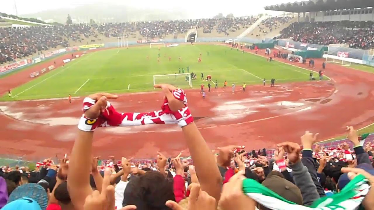 عودة إتحاد عنابة للمحترف التاني إبداع الهوليغانز في مباراة الصعود  2018