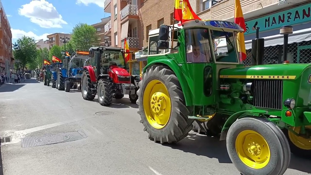 San Isidro Labrador 2024 Tomelloso,procesión y desfile de Tractores 🍇