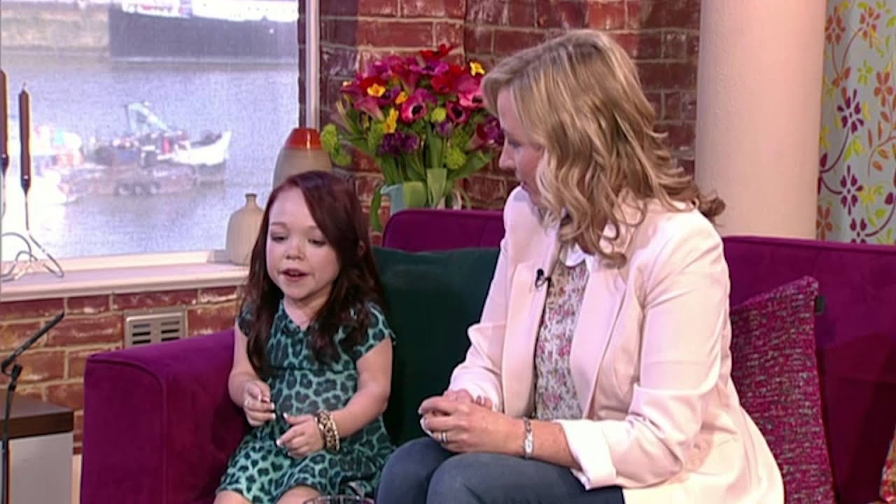Phillip And Holly Talk To Georgia Rakin About Her New Wheel Chair | This Morning