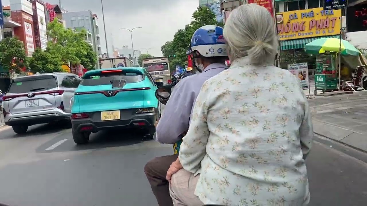 The peaceful and tranquil life of the Vietnamese people is what the world dreams of.