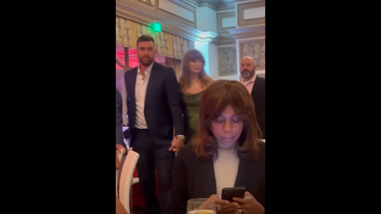 Taylor Swift and Travis Kelce at 15 The Mahomies VegasGolf Classic Charity Gala #shorts #taylorswift