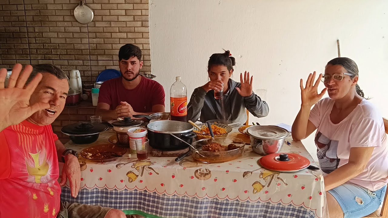 O ALMOÇO HOJE FOI DIFERENCIADO VEJA AS DELÍCIAS QUE TÂNIA PREPAROU