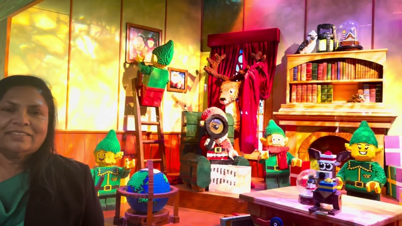 Christmas in Melbourne | Myer Christmas window display | logo theme 
