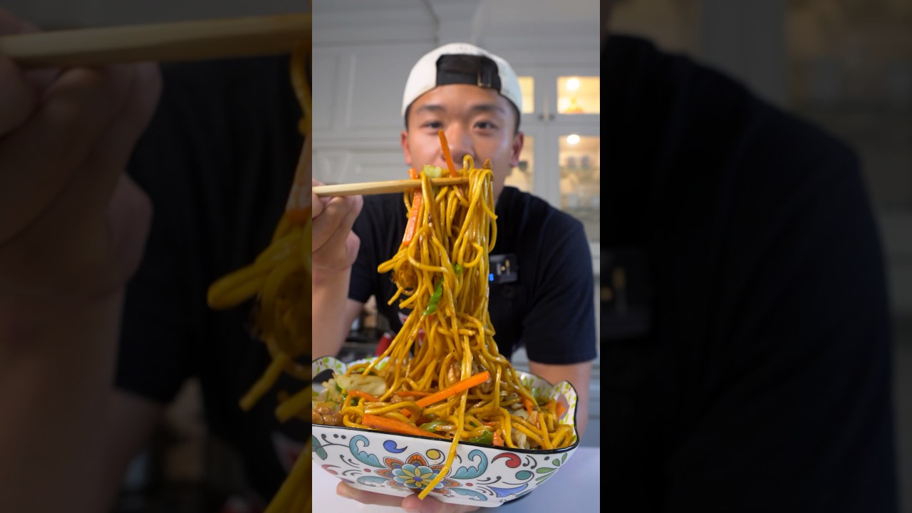 Chicken Lo Mein (Chinese Takeaway) #chicken #lomein