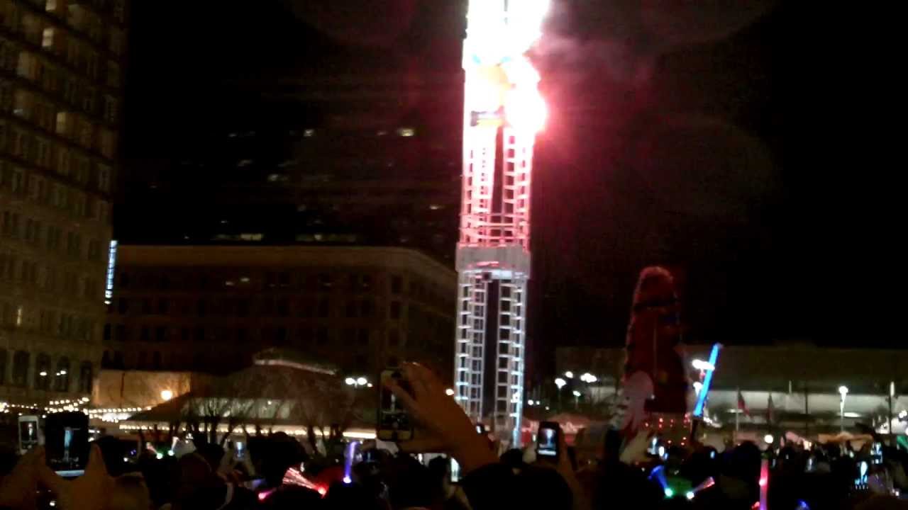 Peach Drop Downtown Atlanta (2013)