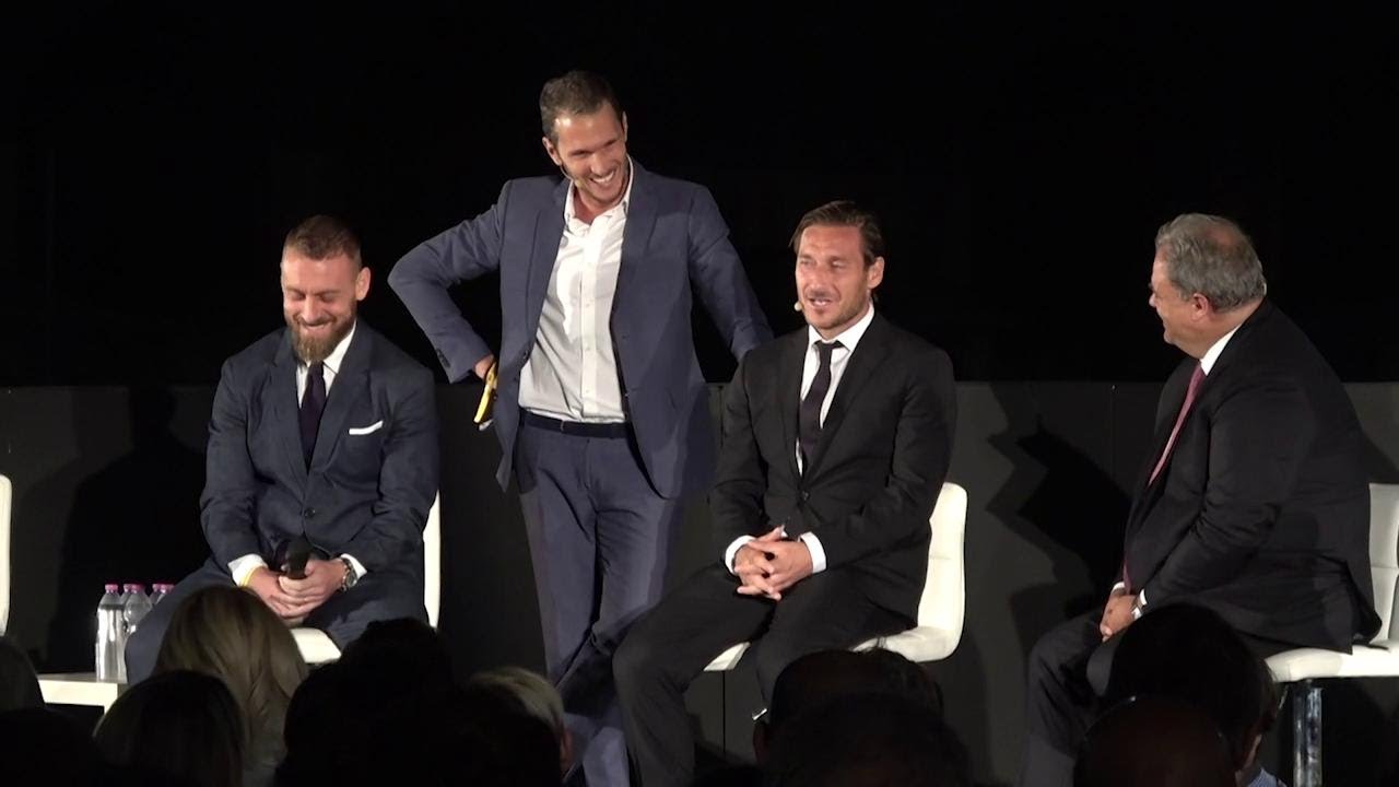 Totti al Colosseo, De Rossi: 