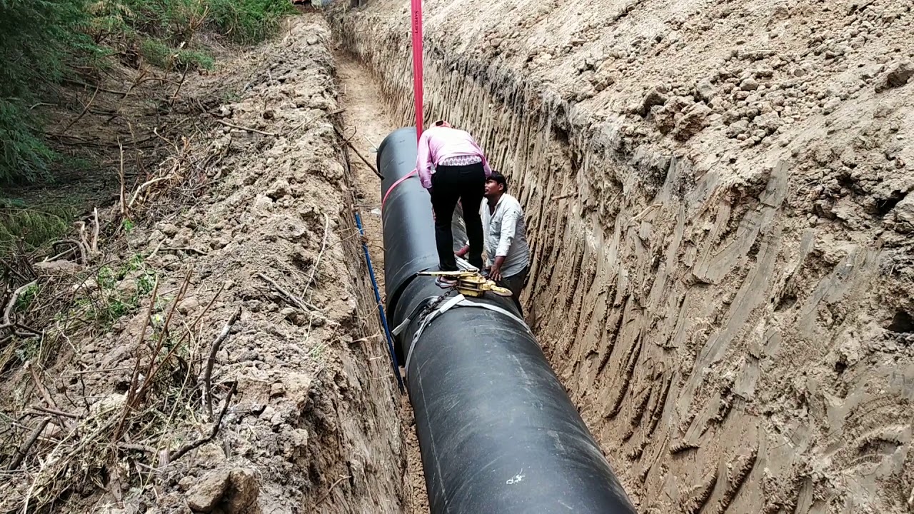 Laying and Jointing of DI K7 900 mm Dia Pipes