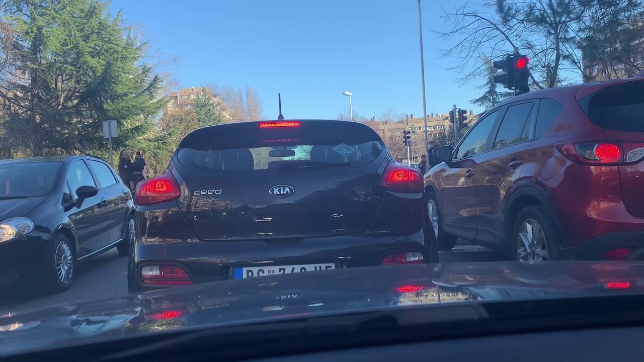 Beograd, vožnja, sunčan dan, od Južnog bulevara do Bulevara Nikole Tesle preko Mostara i Gazele
