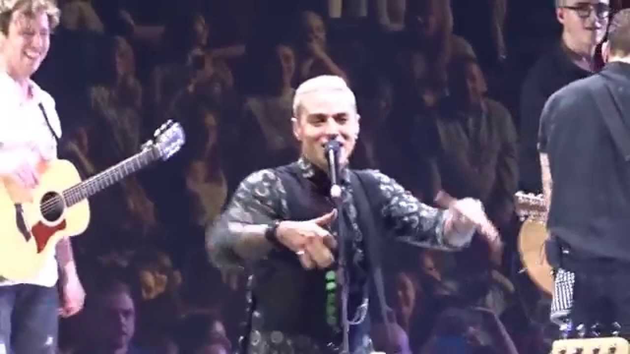 Matt Raps on the McBusted MEAT Tour at the O2 (HD)