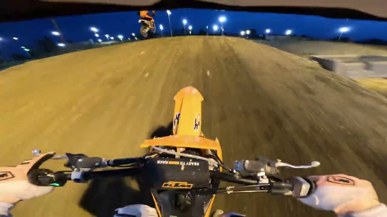 Pista motocross Montagnana - Notturna calda e scivolosa