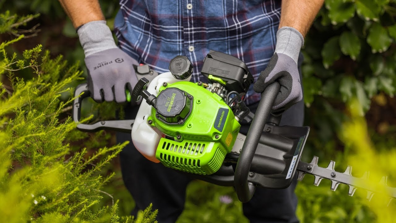 LawnMaster 2-Stoke Petrol Hedge Trimmer