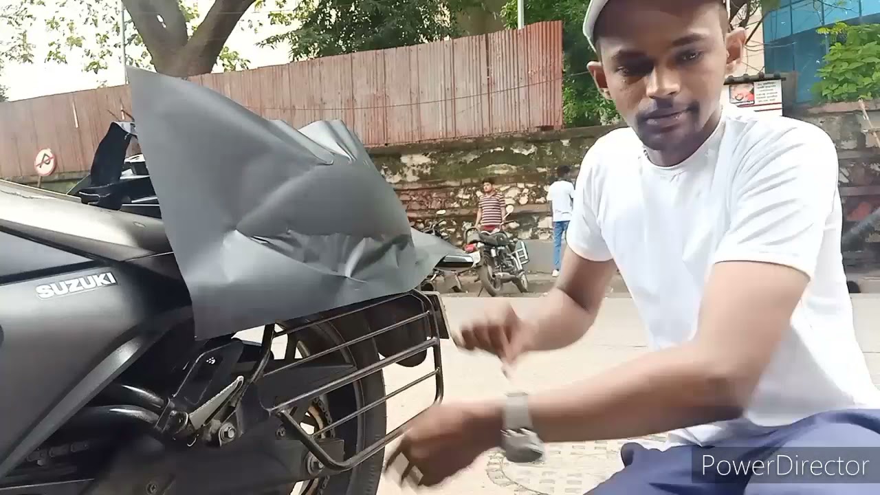 intruder matte black wrapping