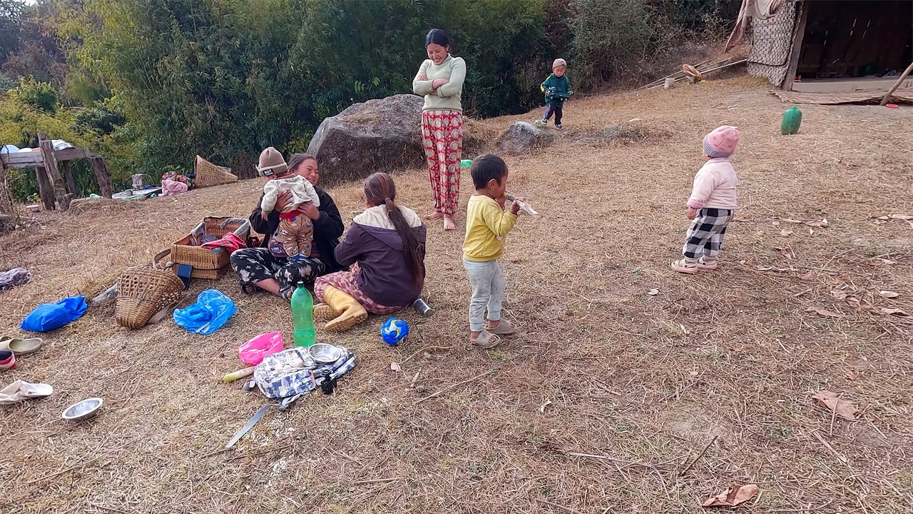 manjita's all friends in her hut || somuhang herding sheep in the jungle ||