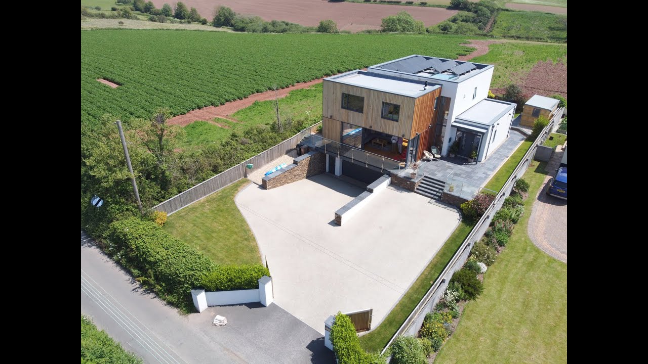 Heybrook Bay,  Devon - A superb contemporary modern home on the South Devon coast