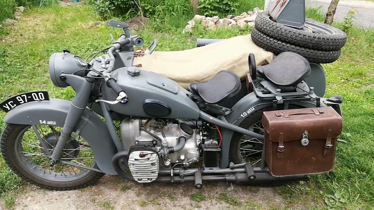 Мотоцикл BMW R 71 с установленной канистрой