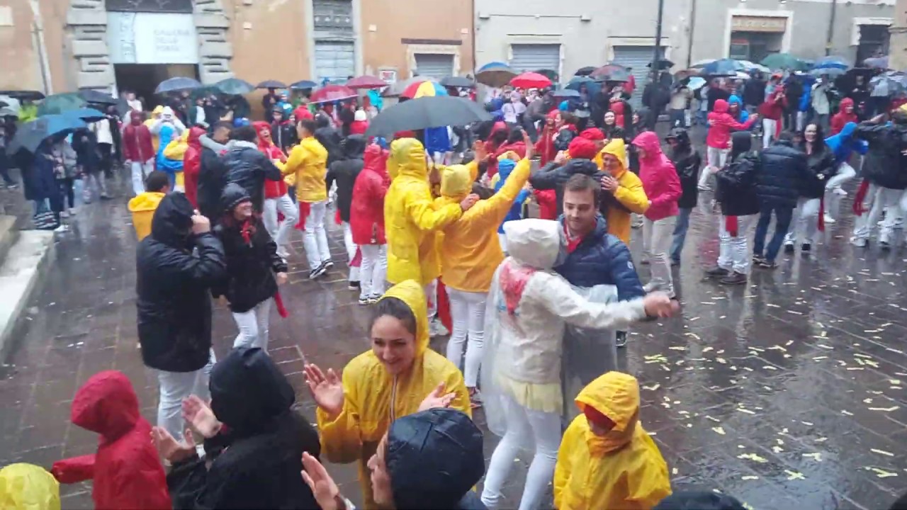 Banda nella piazzetta di Sant'Antonio - Ceri di Gubbio  2018