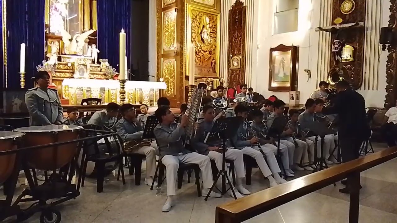 TINIEBLAS🎼🎵 concierto de marchas en el templo de Candelaria.