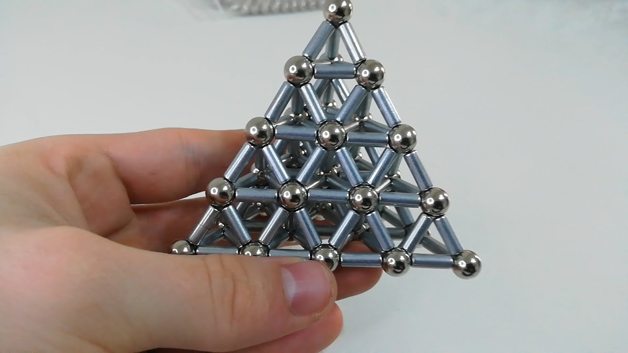 Pyramide avec petits bâtonnets | Jeux Magnétiques 