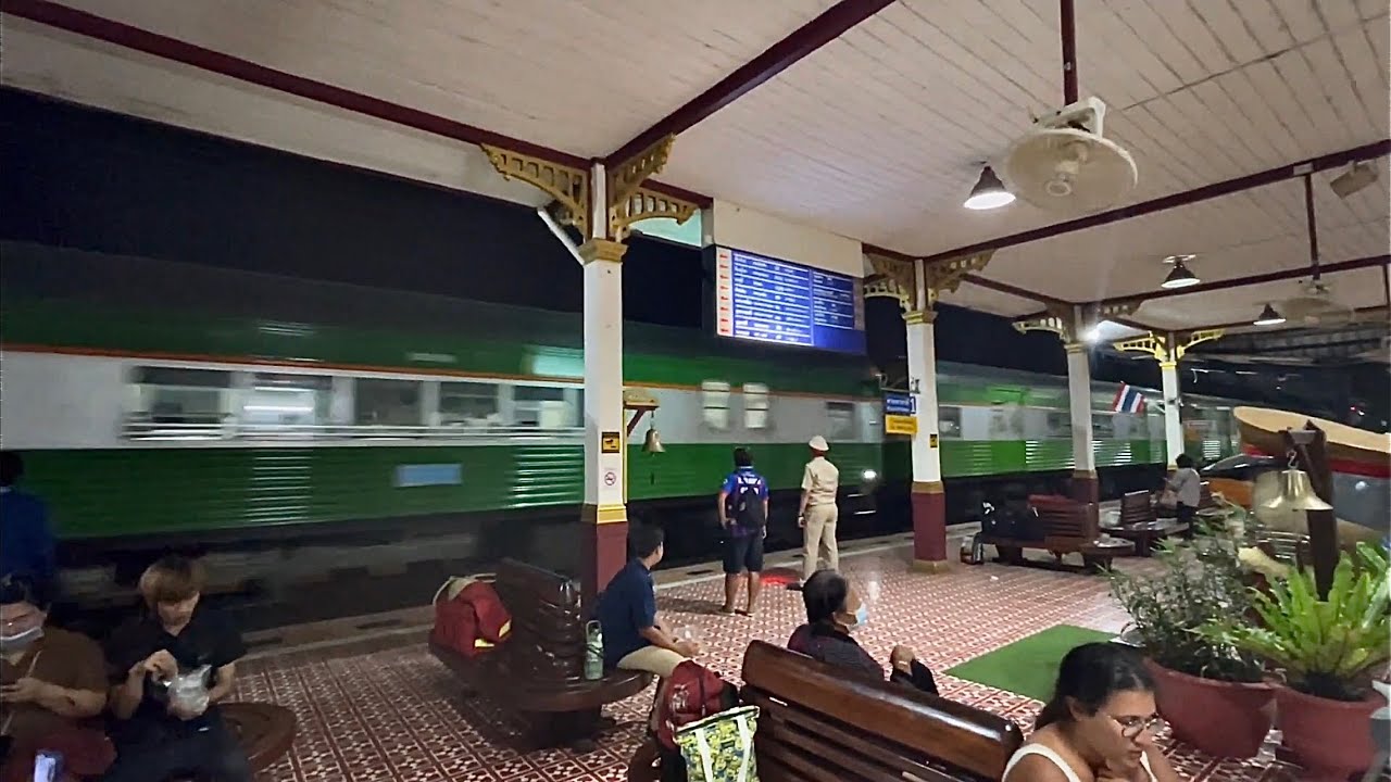 🇹🇭Night Train Experience from Ayuttaya to Nong khai | Sunrise Scenery | Thailand Train