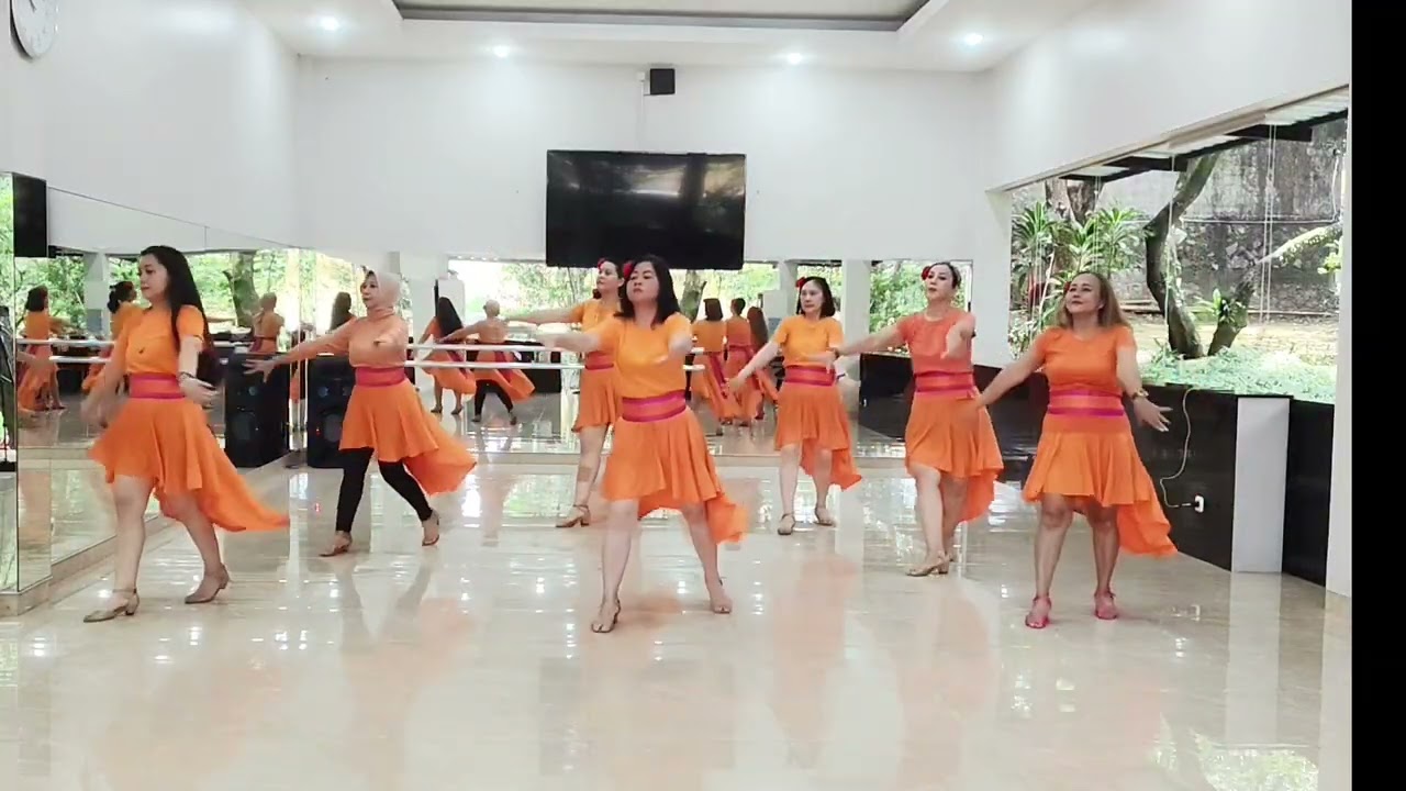I'm Stronger Because of You - line dance,  Chor. Duma K S (INA), Jaszmine T (MY) & Heejin K (KOR) 