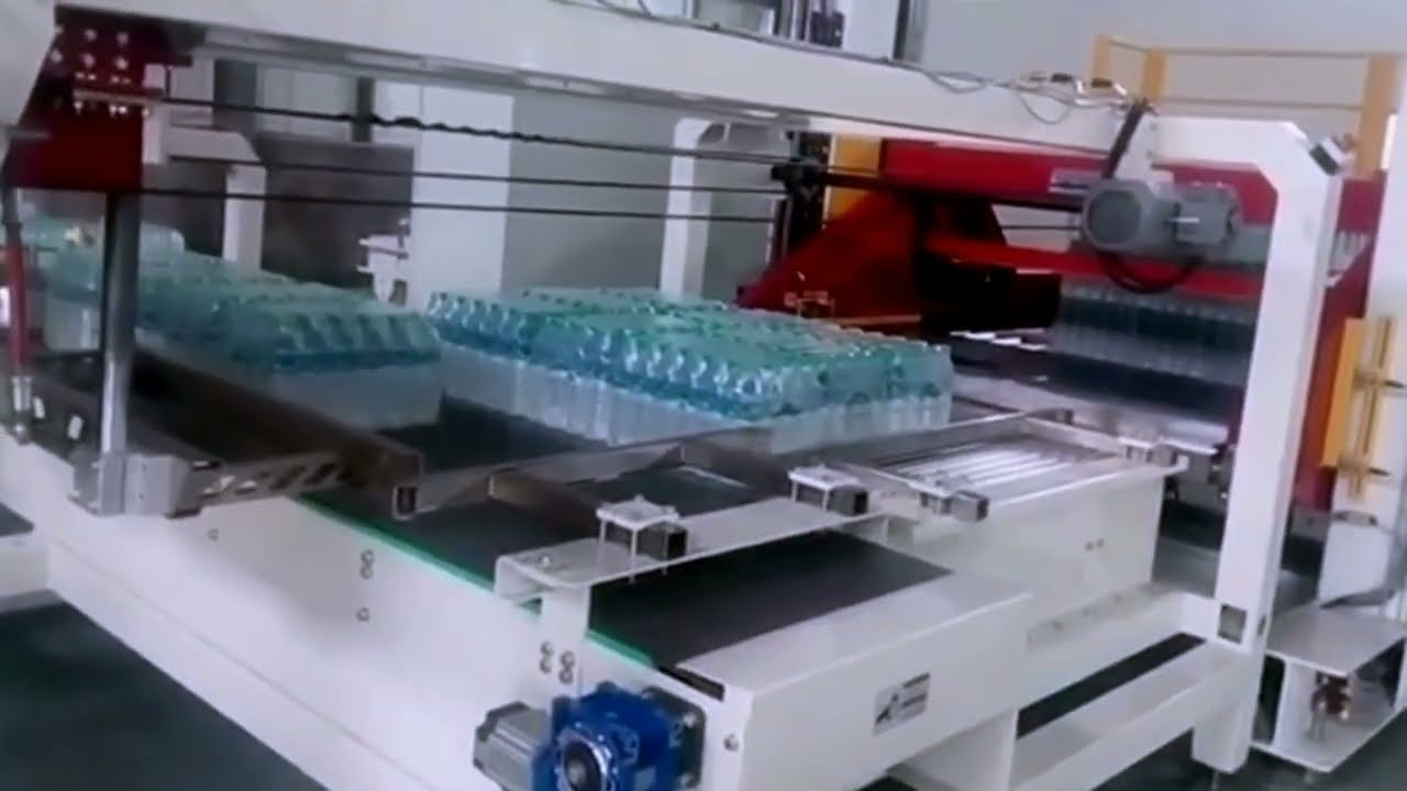 Mineral water bottles de palletizing film packaging and palletizing line