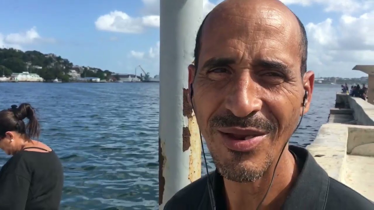 Manchas de Bonitos Pescadores de Orilla El Cubano de a pie buscando un plato de pescado a su mesa