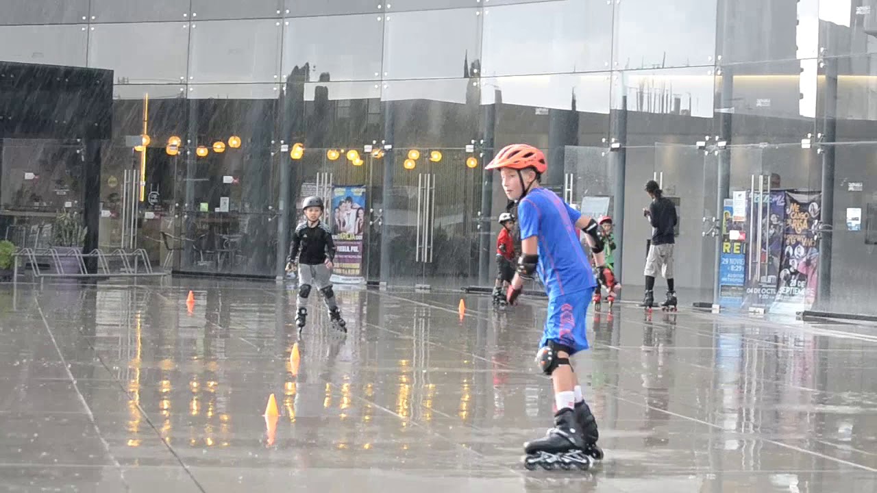 Patinaje bajo la lluvia