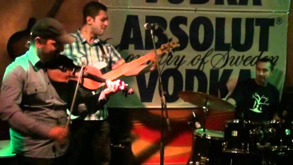 Nermin Alukic - Cerkez live @ City Pub Sarajevo 24.07.2011