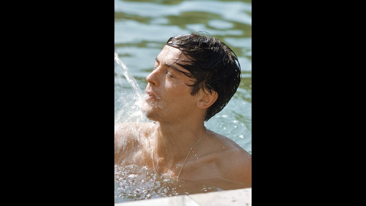 ALAIN DELON LA BELLE VIE  (SACHA DISTEL)