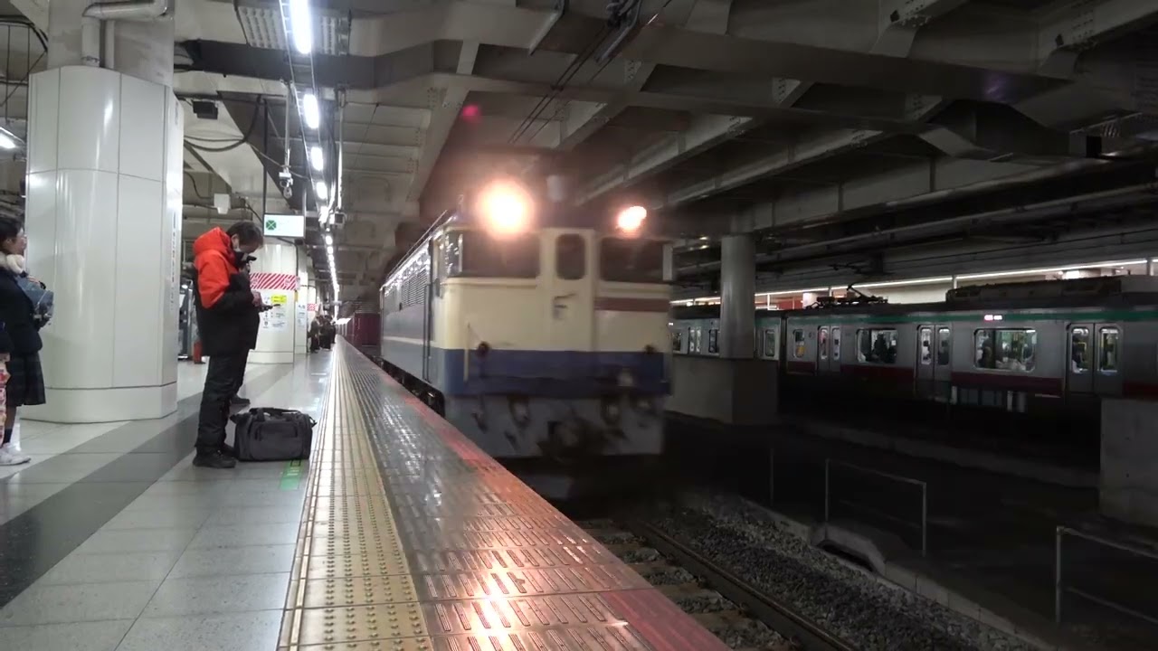 EF65-2083 国鉄色 75レ 隅田川シャトル 北千住通過
