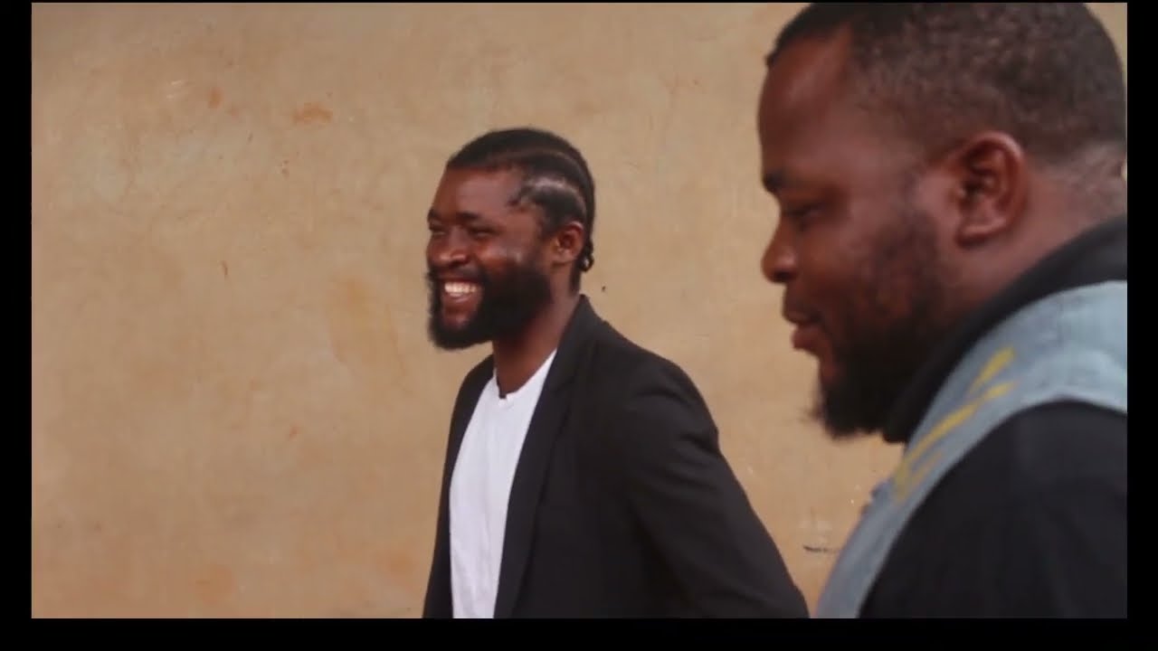 ACTION/Épisode 1\mon cadreur professionnel 