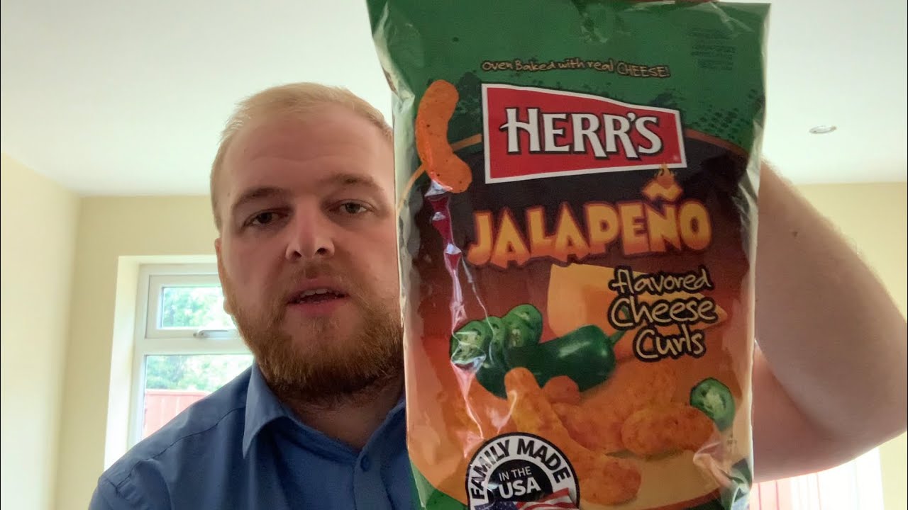 Herr’s Jalapeño Flavoured Cheese Curls - Review (USA 🇺🇸)