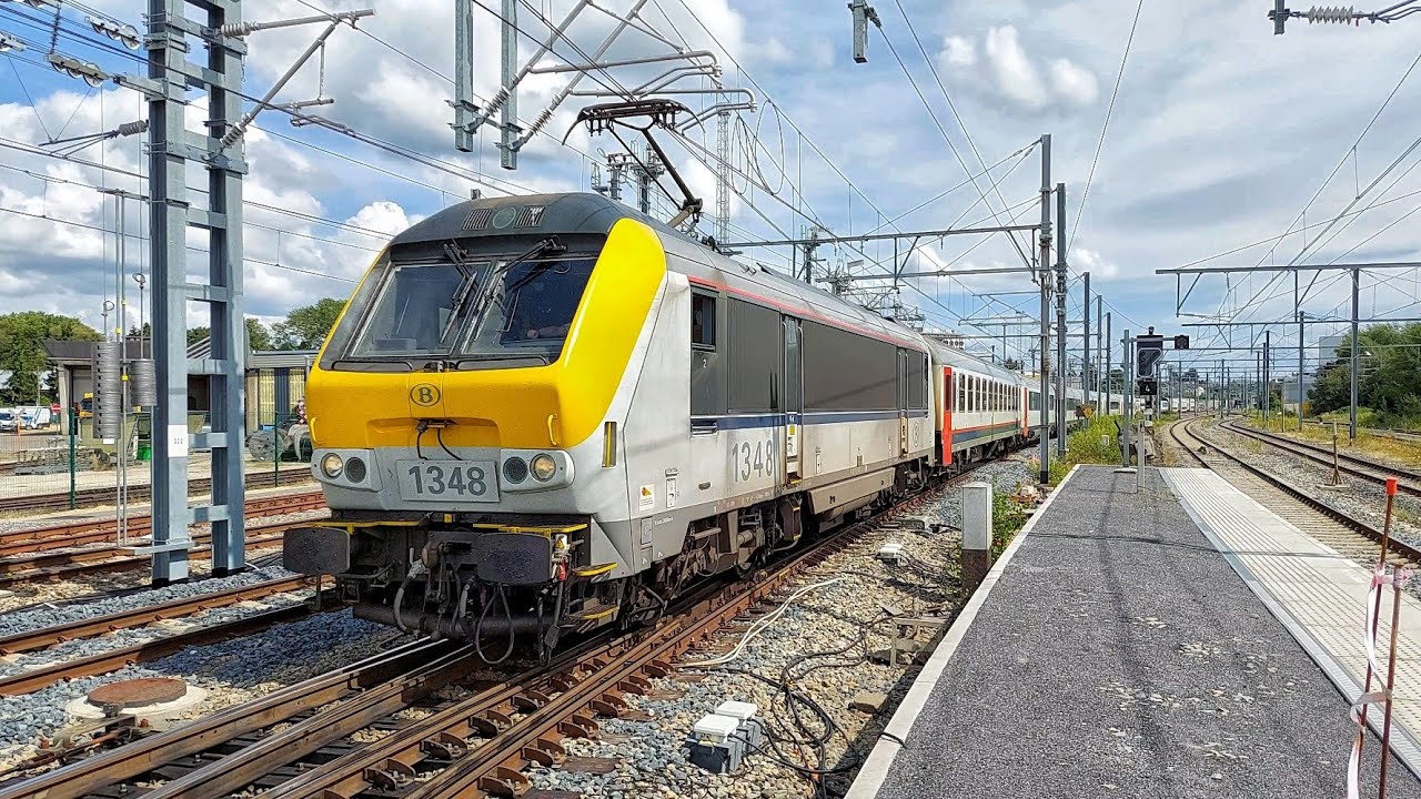 Trains de fret et voyageurs en gare d'Arlon