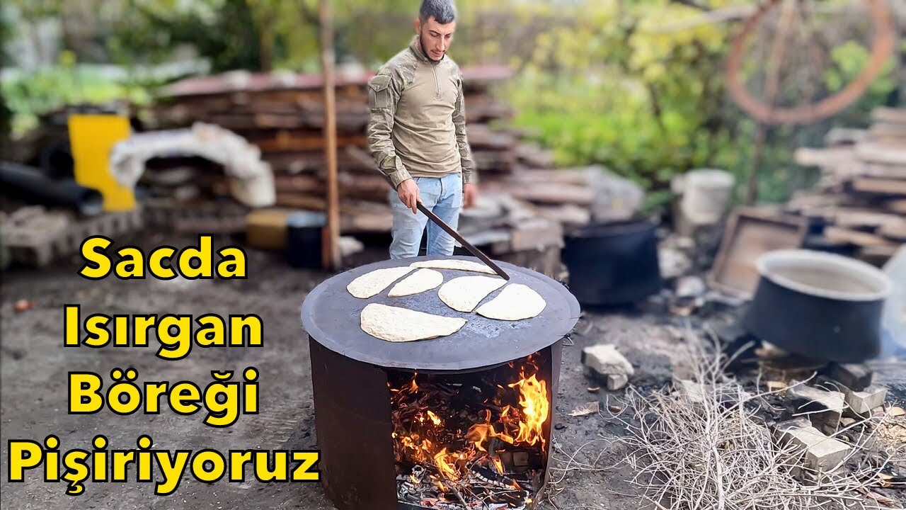 Evde Gelin Olamayınca Odun ateşinde  Börek Yaptık 😀😋