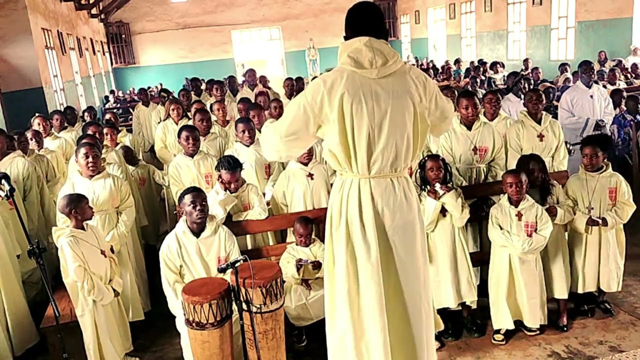 PS 23 VOICI LE PEUPLE IMMENSE