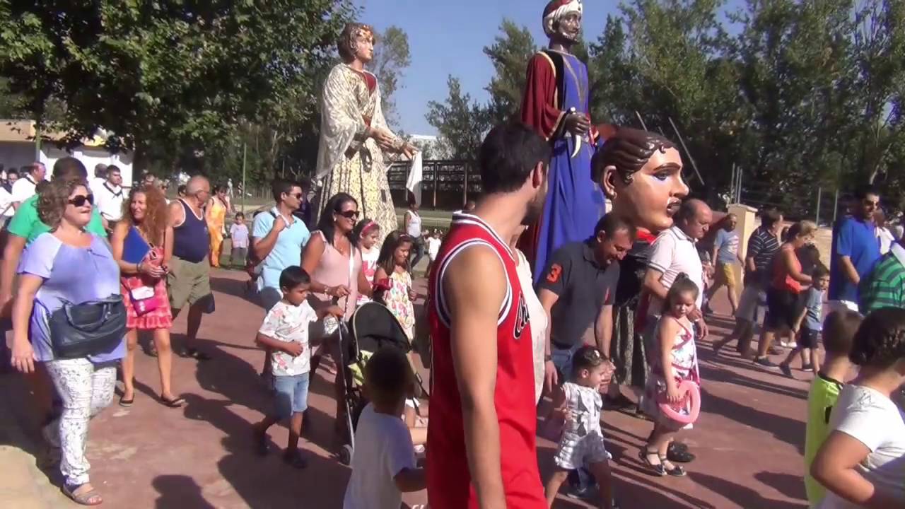 Gigantes y cabezudos Virgen de la Peña 2016 Calatayud Ferias Parque Serna Tv onliine