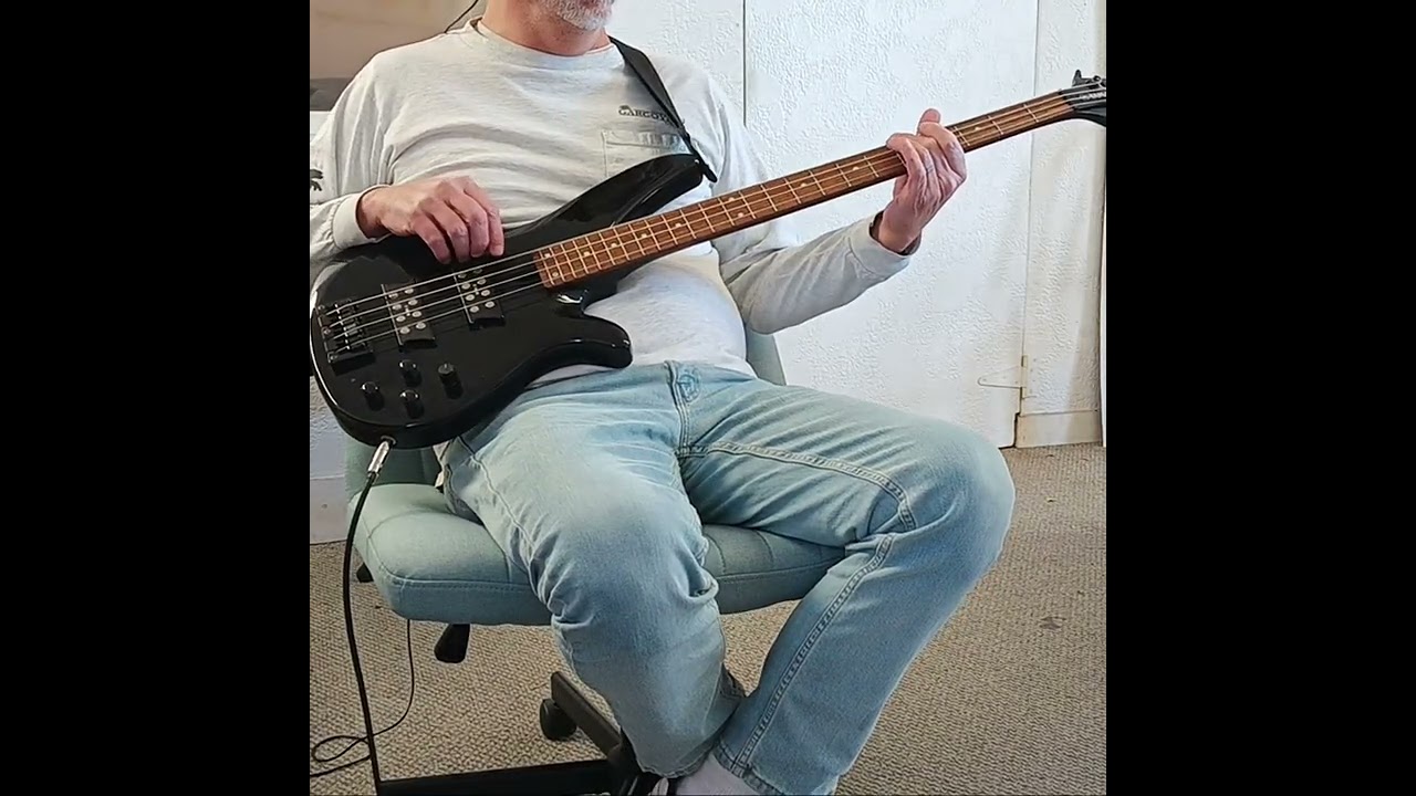 Teaching myself to play bass - 4th song learned - Landing in London 
