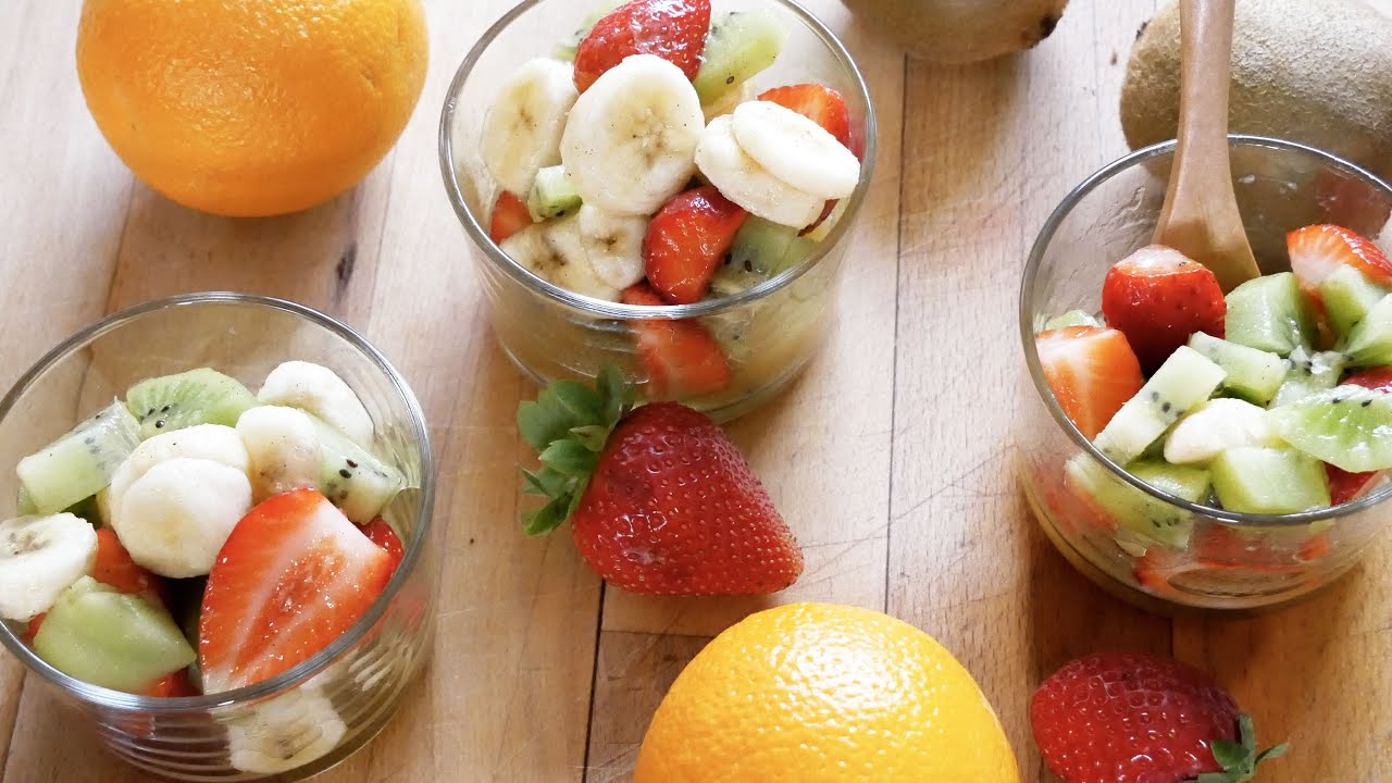 Salade de fruits kiwis bananes 🥝 🍌 🍊 🍓