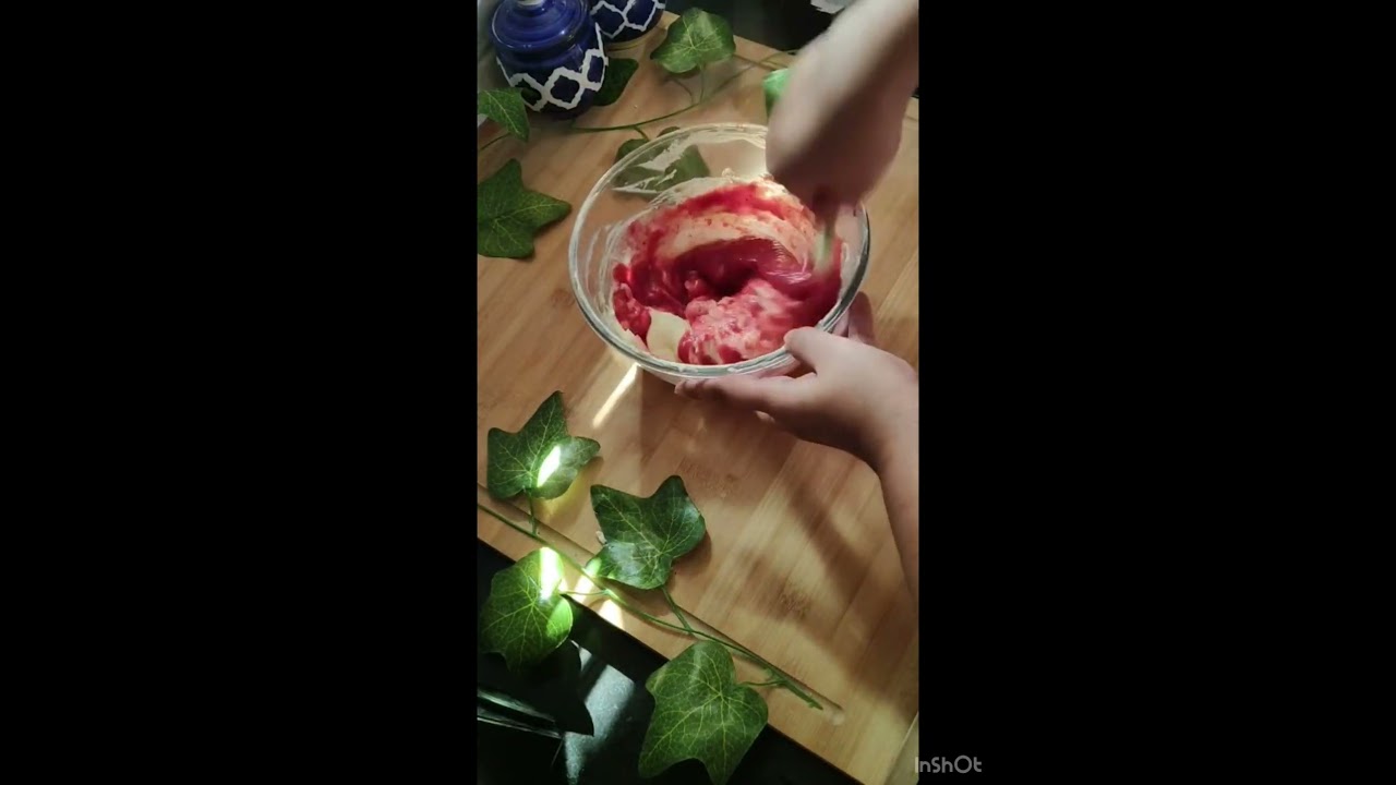 The Strawberry Cream cheese Filling Recipe (No-Bake , No cream & So Simple!) 