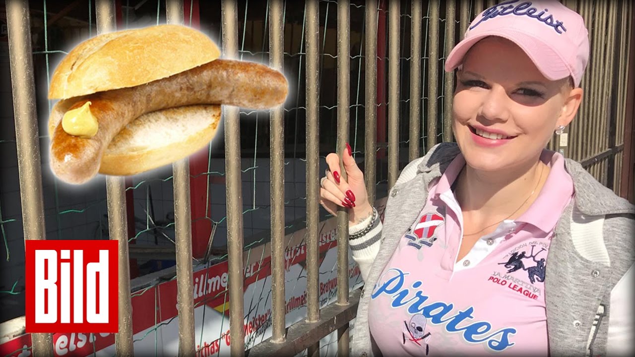 Melanie Müller verkauft Bratwurst am Ballermann