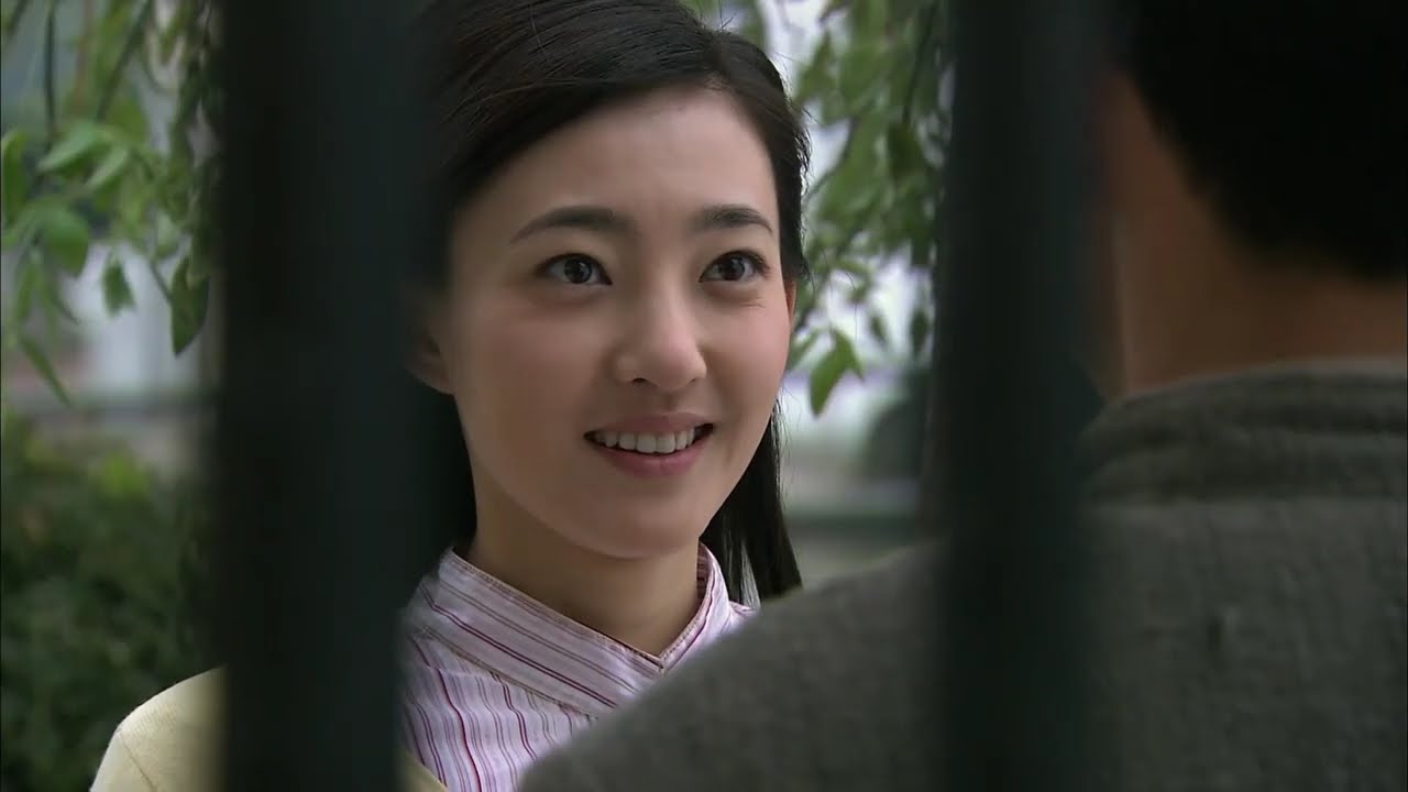 【MOVIE】千金与理发师小伙一吻定情，却因战乱被迫别离.....（李晨/王丽坤）#好剧 #全集