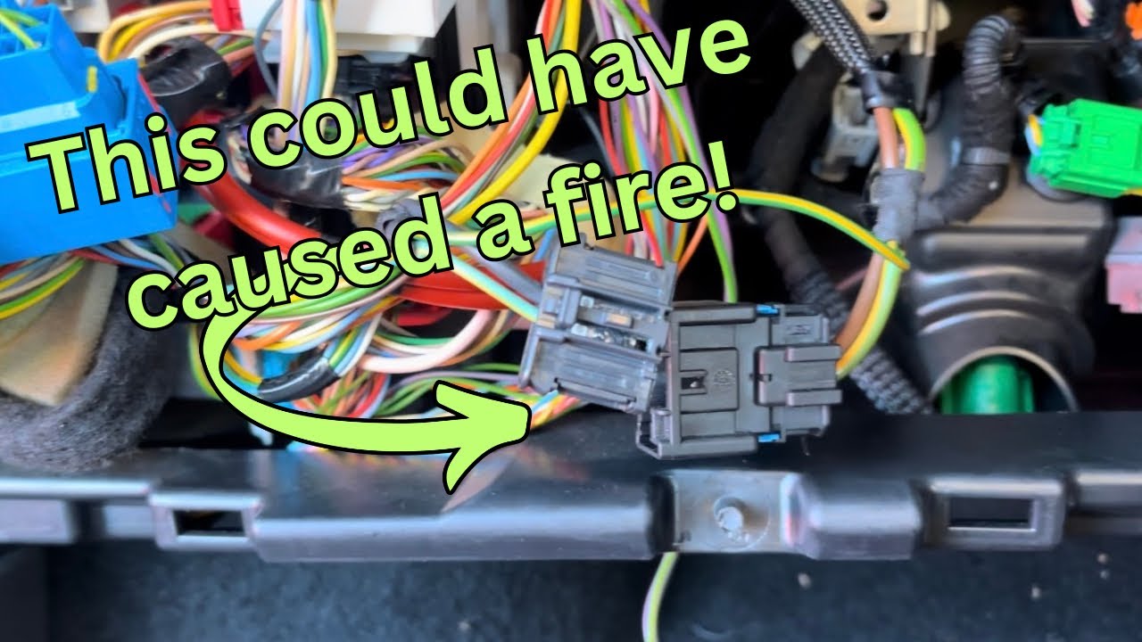 COMMON HEATER BLOWER FAULT ON A CITROEN DS4!! Episode 5 with Cooper’s Mobile Mechanics