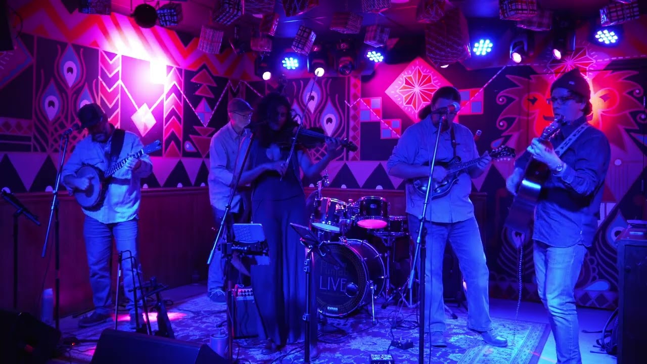 Robbin' Banks by @si.violin with @JodyDriveBand