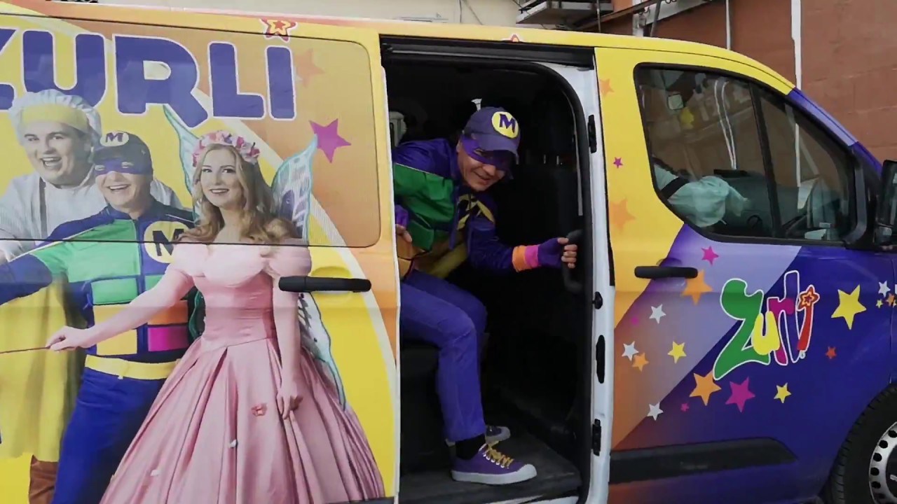 Gasca Zurli in vizita la Fabrica de ciocolata Bucuria din Chisinau