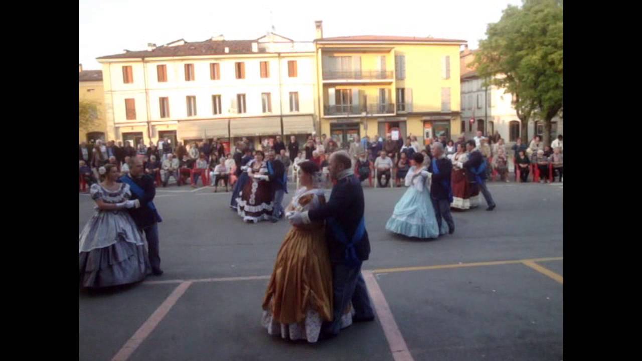 Gran Ballo 800 a Bastiglia