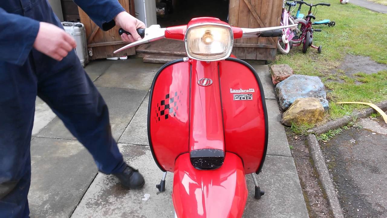 Hails lambretta innocenti gp200 1971