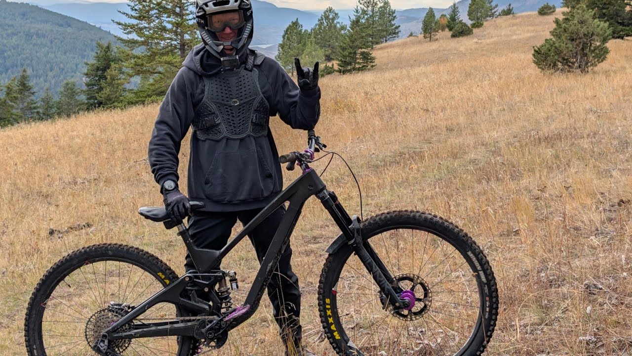 Kamloops B.C. - Harper Mountain - Rippin Down Lower Nate's! 