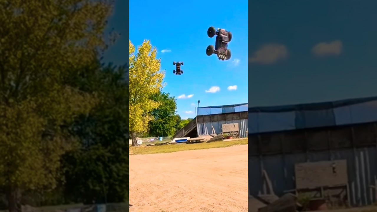 EXB Duel 1/8 Vs 1/5!  #arrma #arrmakratonexb #arrmaoutcast #6s #8s #rccomparison #fullsend