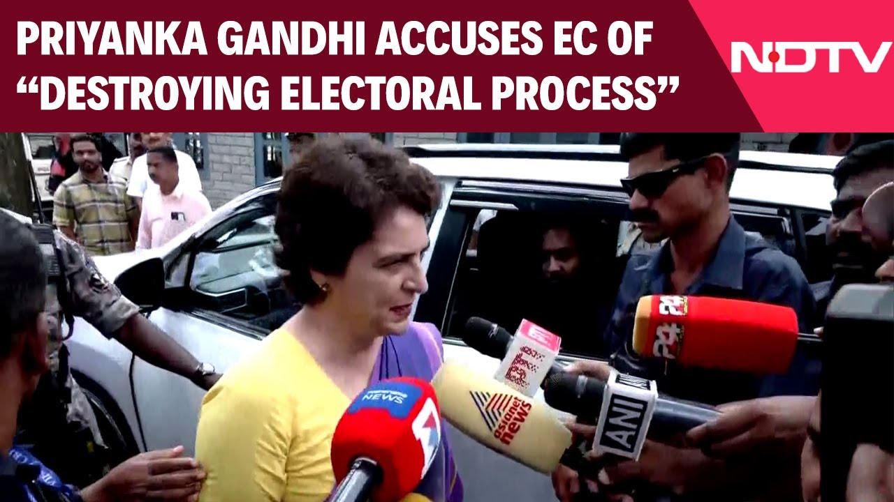 Rahul Gandhi Hydrogen Bomb | Priyanka Gandhi Attacks EC, Urges Public To Watch Rahul Gandhi&rsquo;s PC