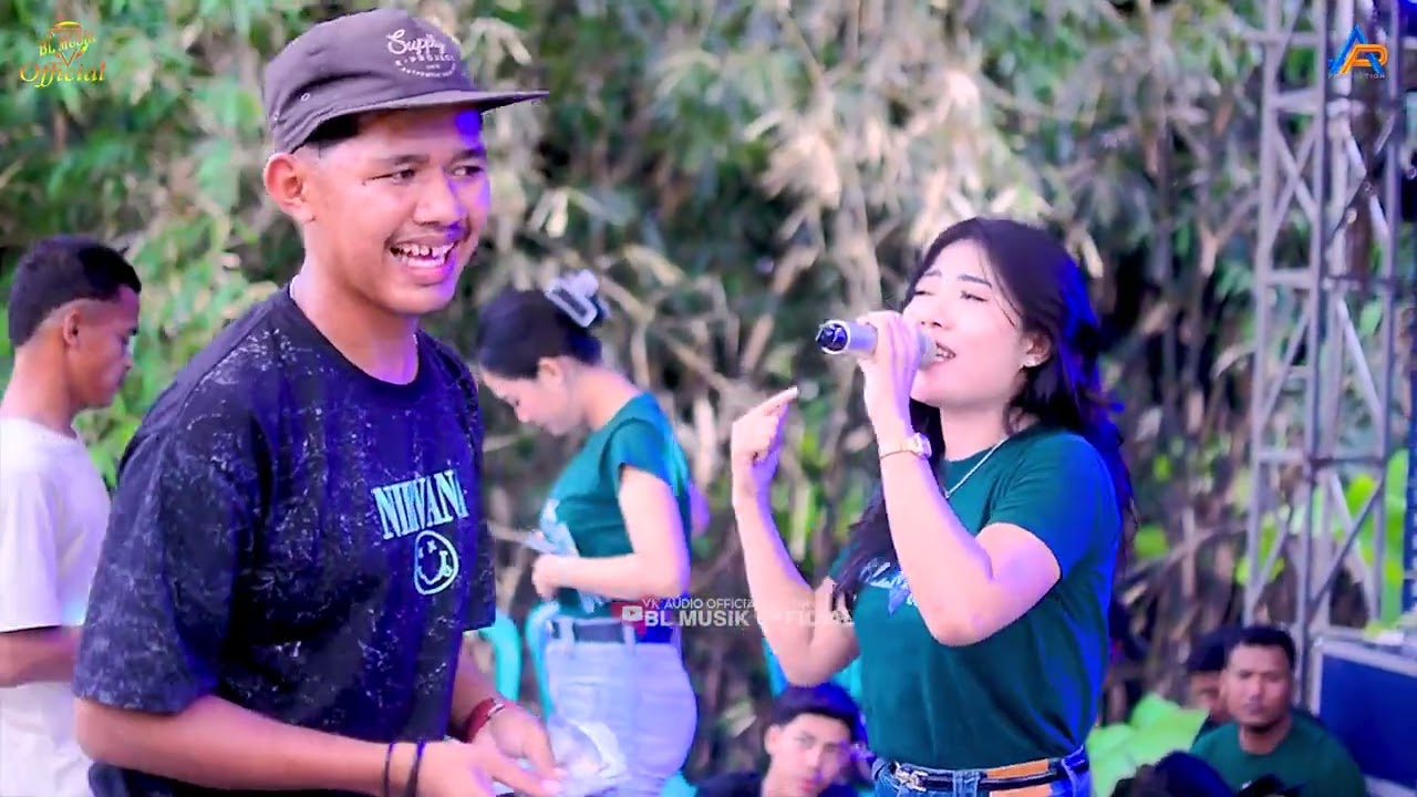 BONEKA CINTA - PIPIT MOSKIL -BLMUSIK LIVE IN IN GELINGSENG KRAGILAN